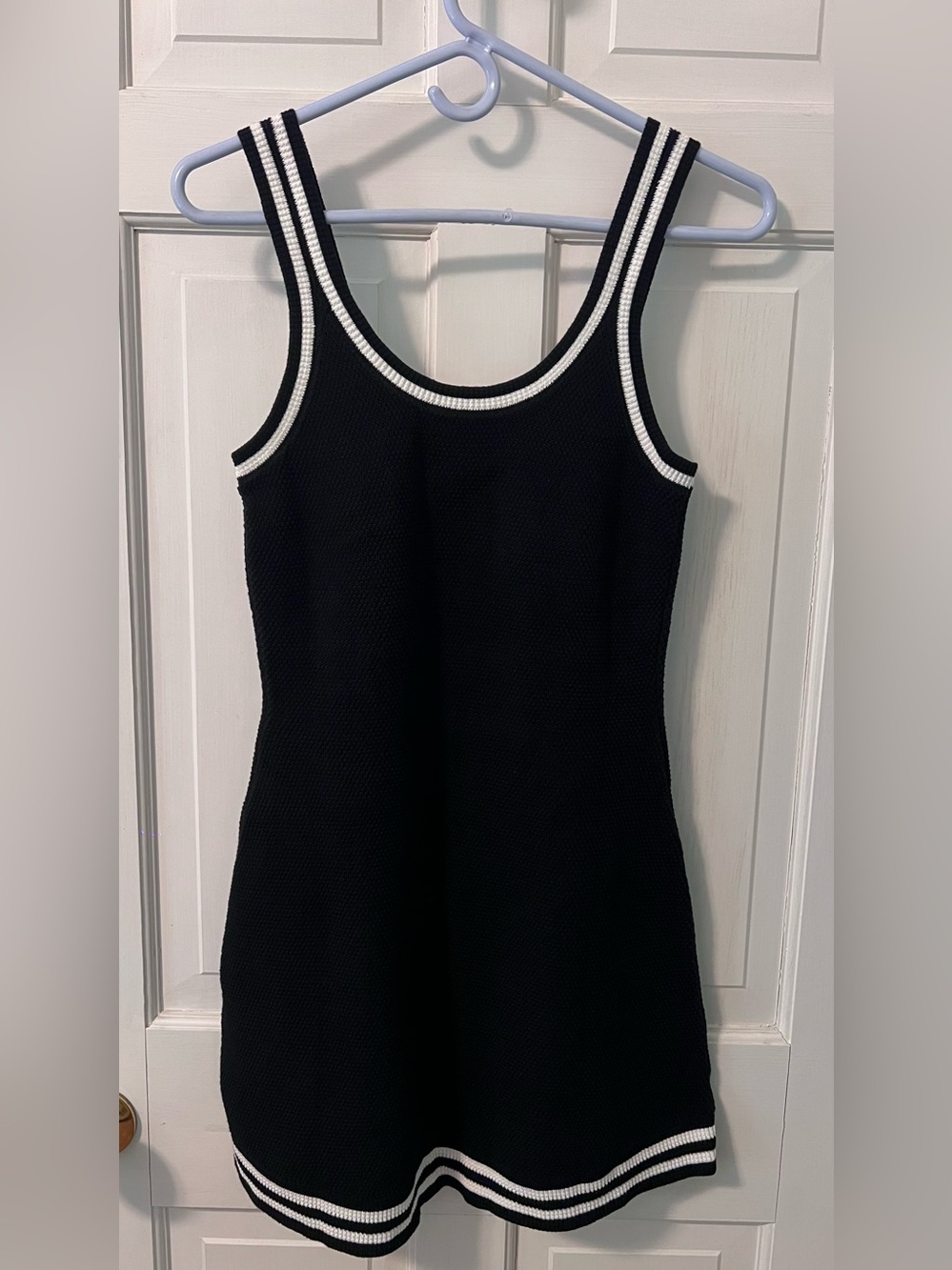 ALO Yoga Black Knit Mini Dress with White Trim - Picture 4 of 5